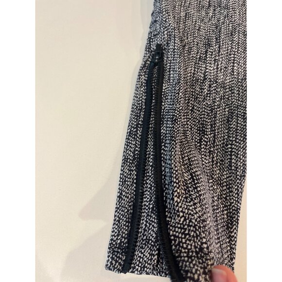 Athleta Black & White Moto Leggings Textured High-Rise Stretchy Ankle-Length Zip - Picture 6 of 9